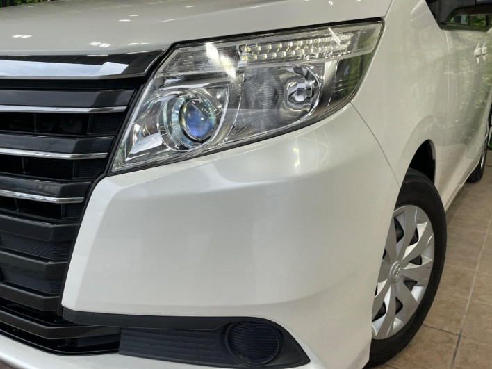 2015 Toyota Noah DBA-ZRR80G (UW-6a27859b02809)[26]