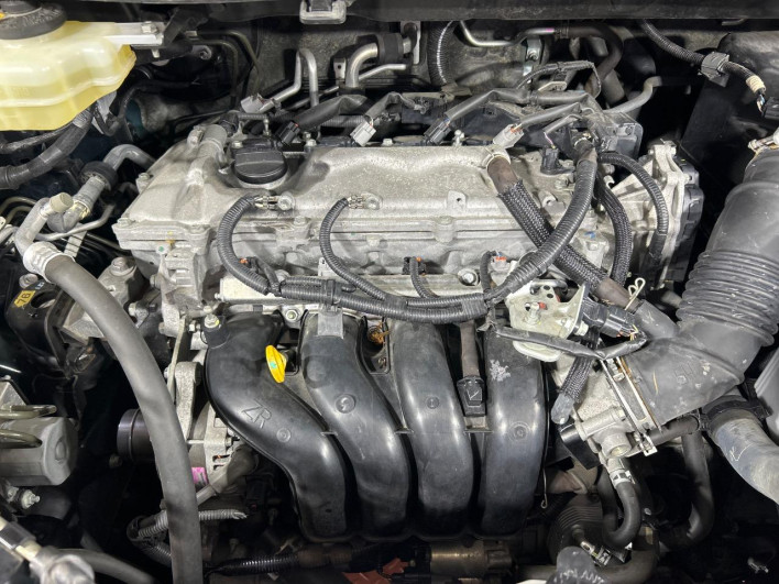 2015 Toyota Voxy DBA-ZRR80G (UW-6a27859b1076d)[8]