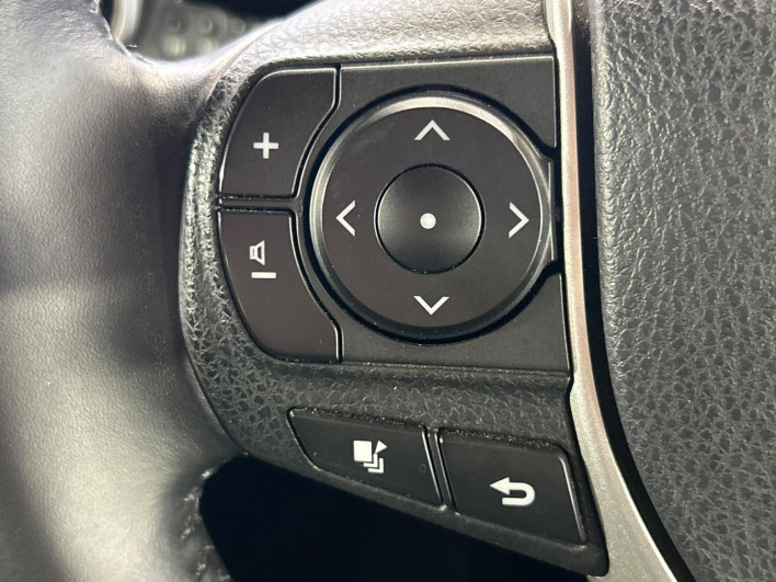 2015 Toyota Voxy DBA-ZRR80G (UW-6a27859b1076d)[26]