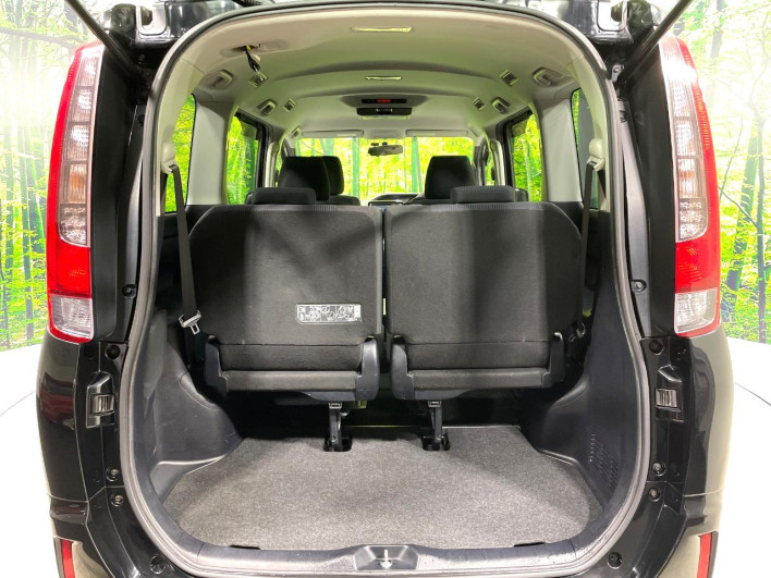 2015 Toyota Noah DBA-ZRR80G (UW-6a27859c166b2)[18]