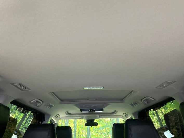 2016 Toyota Noah DBA-ZRR80W (UW-6a27859d5a1de)[26]