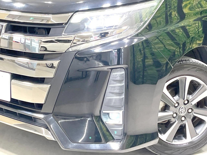 2018 Toyota Noah DBA-ZRR80W (UW-6a2785a296f4c)[10]