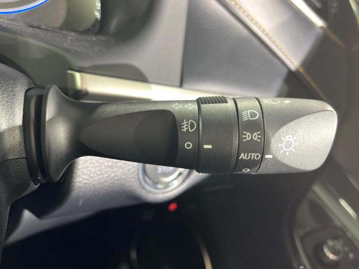 2017 Toyota Harrier DBA-ZSU60W (UW-6a2785a9e92af)[19]