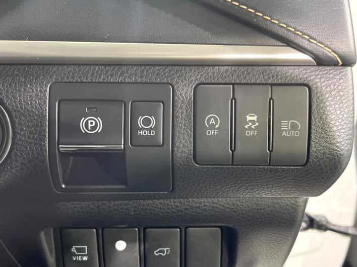 2017 Toyota Harrier DBA-ZSU60W (UW-6a2785a9e92af)[12]