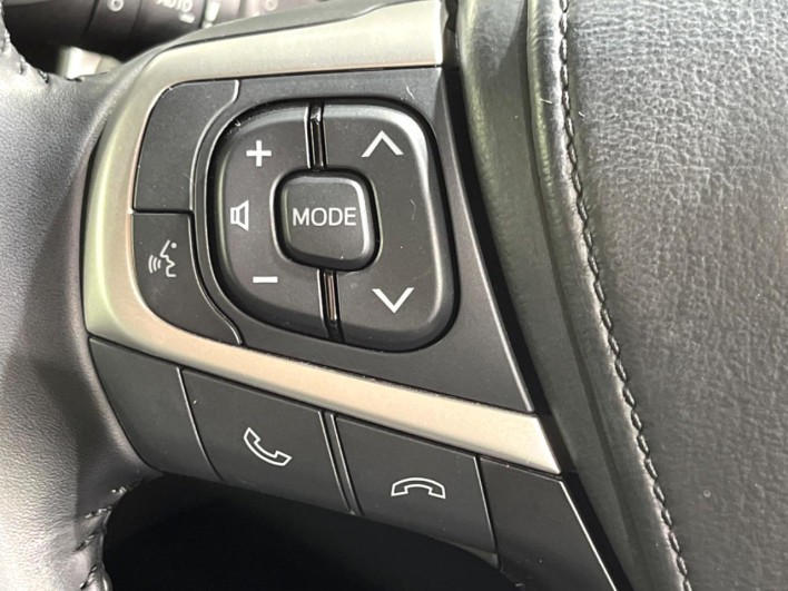 2017 Toyota Harrier DBA-ZSU60W (UW-6a2785a9e92af)[16]