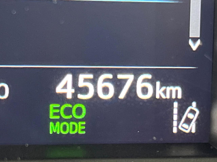 2017 Toyota Harrier DBA-ZSU60W (UW-6a2785a9e92af)[2]