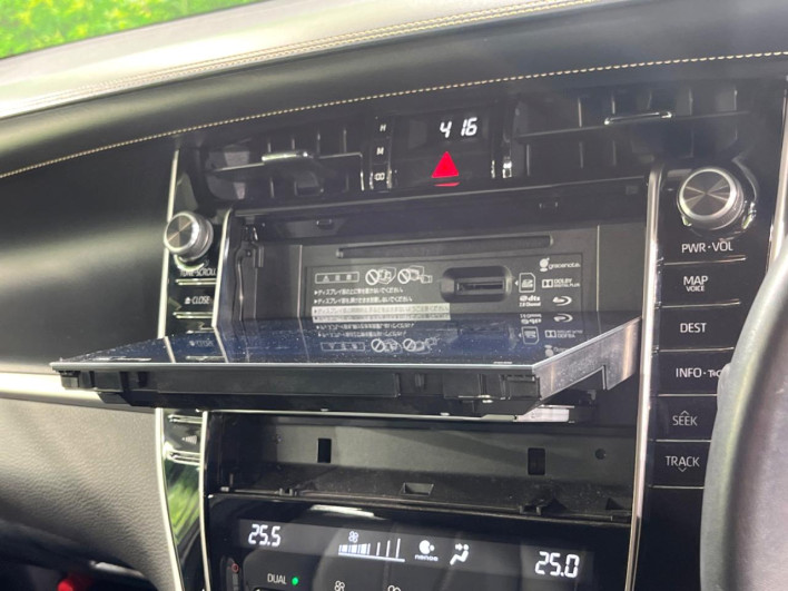 2017 Toyota Harrier DBA-ZSU60W (UW-6a2785a9e92af)[22]