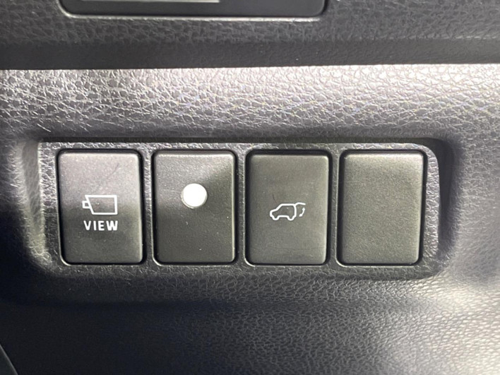 2017 Toyota Harrier DBA-ZSU60W (UW-6a2785a9e92af)[11]