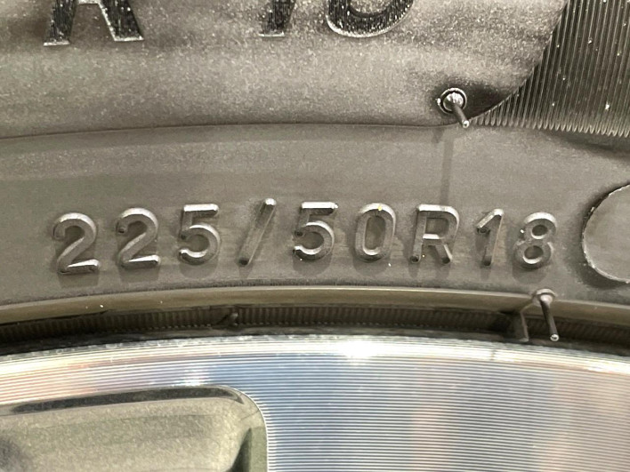2024 Toyota Corolla Cross 6AA-ZVG13 (UW-6a2785aaf0570)[29]