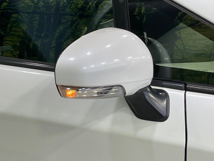 2013 Toyota Prius DAA-ZVW30 (UW-6a2785b27bf57)[9]