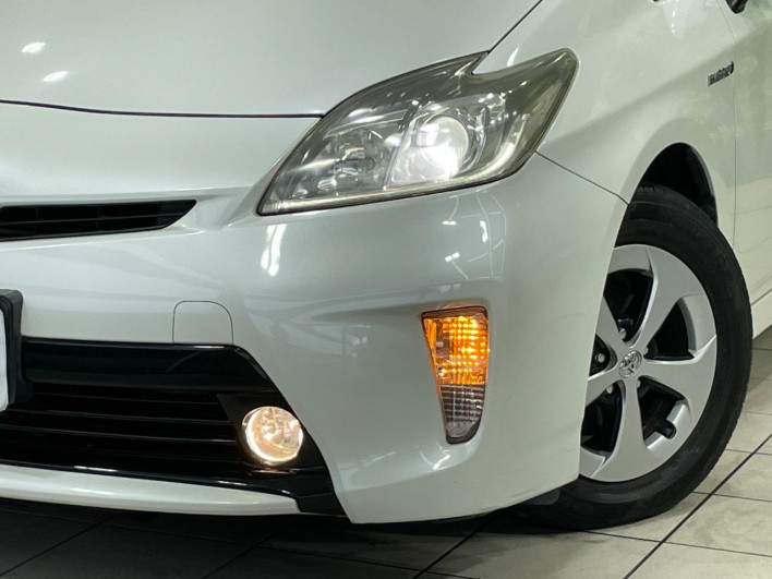 2013 Toyota Prius DAA-ZVW30 (UW-6a2785b27bf57)[11]