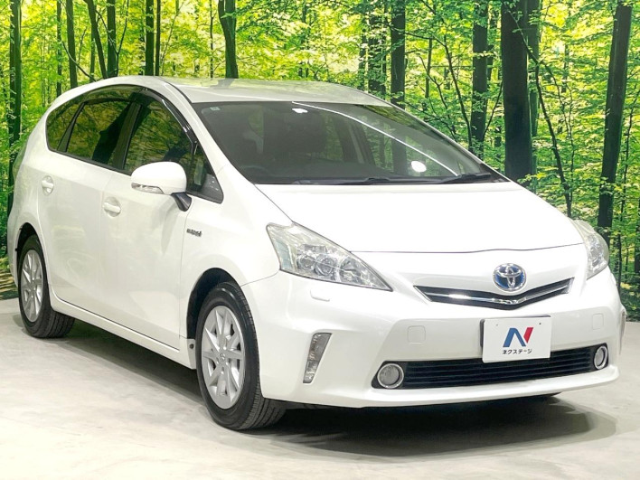 2013 Toyota Prius α DAA-ZVW40W (UW-6a2785b3b4814)[4]