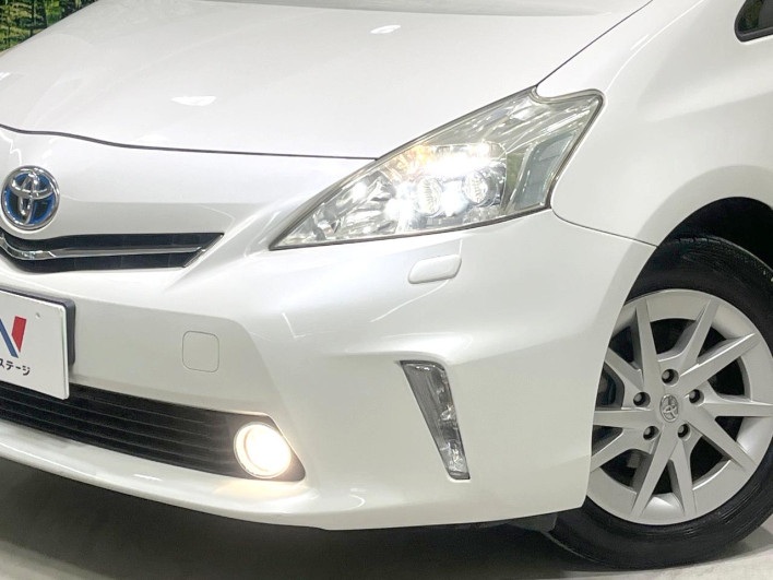 2013 Toyota Prius α DAA-ZVW40W (UW-6a2785b3b4814)[8]