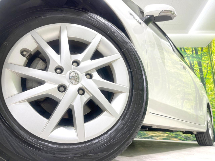 2013 Toyota Prius α DAA-ZVW40W (UW-6a2785b3b4814)[9]