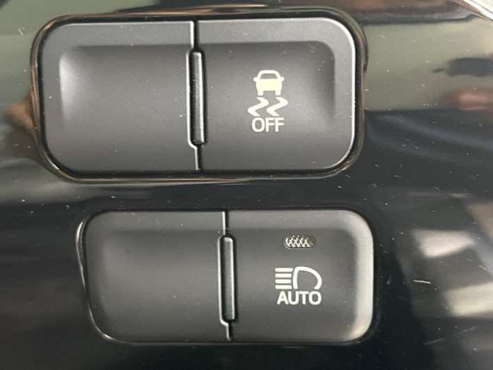 2016 Toyota Prius DAA-ZVW50 (UW-6a2785b5cea2a)[26]