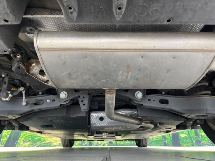 2016 Toyota Prius DAA-ZVW50 (UW-6a2785b5cea2a)[17]