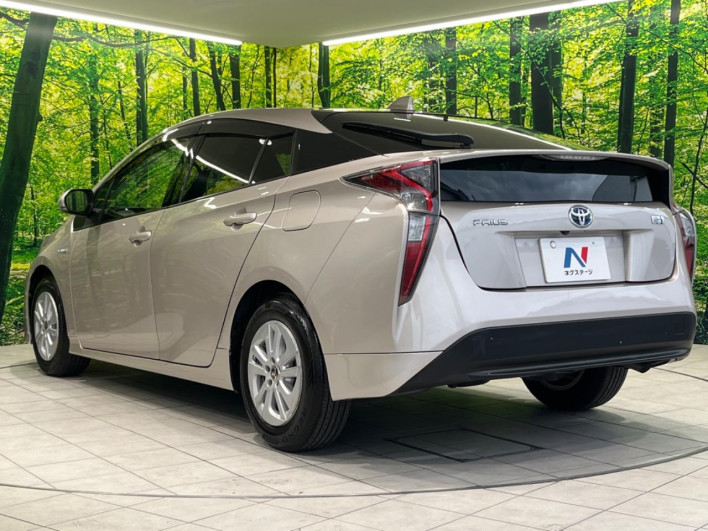 2016 Toyota Prius DAA-ZVW50 (UW-6a2785b5cea2a)[13]