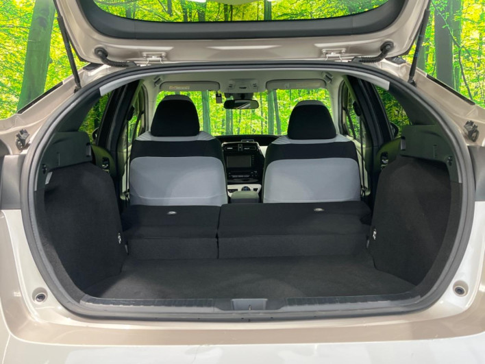 2016 Toyota Prius DAA-ZVW50 (UW-6a2785b5cea2a)[21]
