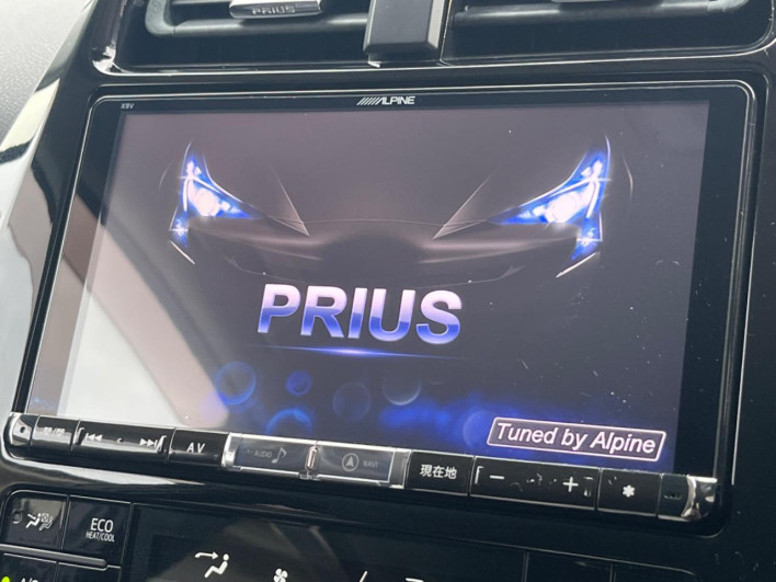 2017 Toyota Prius DAA-ZVW51 (UW-6a2785b890562)[13]