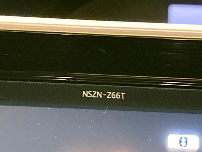 2018 Toyota Noah DAA-ZWR80W (UW-6a2785c2d9e02)[28]