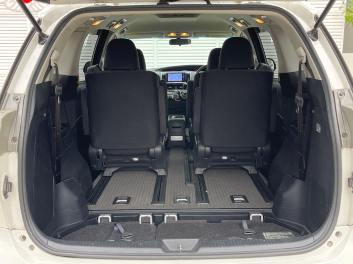 2014 Toyota Estima DBA-ACR50W (UW-6a28d4b2974af)[22]