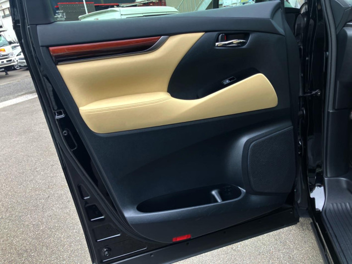 2016 Toyota Vellfire DBA-AGH30W (UW-6a28d4b446dd8)[8]