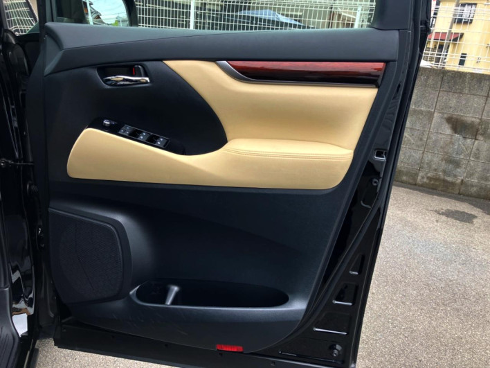 2016 Toyota Vellfire DBA-AGH30W (UW-6a28d4b446dd8)[12]