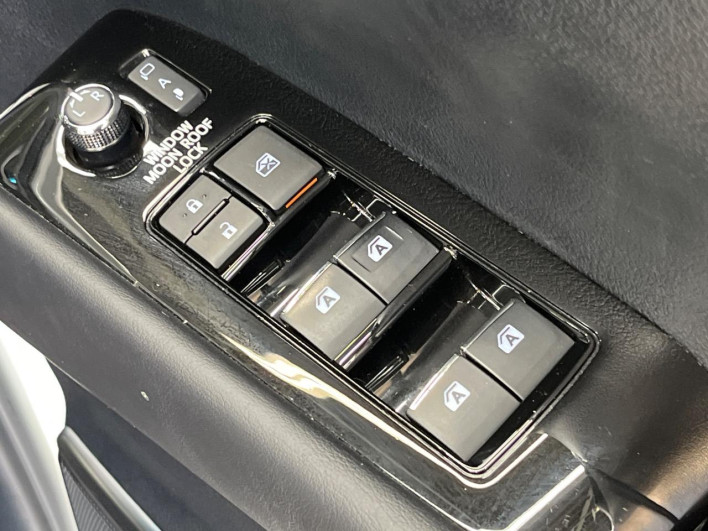 2018 Toyota Alphard DBA-AGH30W (UW-6a28d4b7060cf)[26]