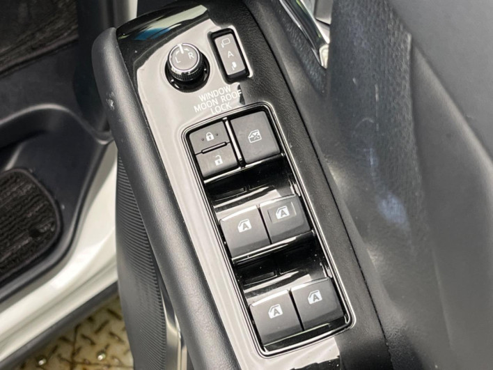 2018 Toyota Alphard DBA-AGH30W (UW-6a28d4b78d3b8)[22]