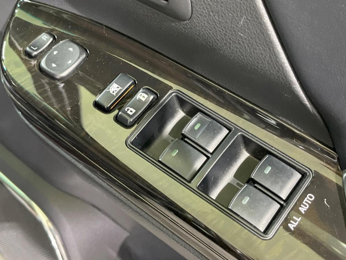 2014 Toyota Alphard DBA-ANH20W (UW-6a28d4c7d6c12)[26]