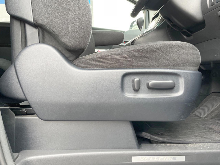 2014 Toyota Vellfire DBA-ANH20W (UW-6a28d4c818c9d)[17]