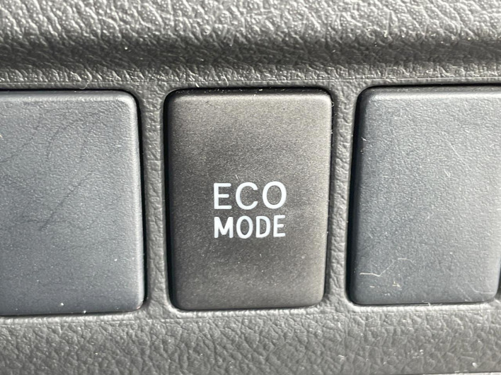 2014 Toyota Vellfire DBA-ANH20W (UW-6a28d4c818c9d)[24]
