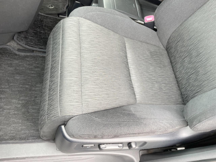 2014 Toyota Vellfire DBA-ANH20W (UW-6a28d4c818c9d)[22]