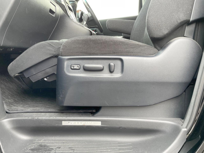 2014 Toyota Vellfire DBA-ANH20W (UW-6a28d4c818c9d)[19]