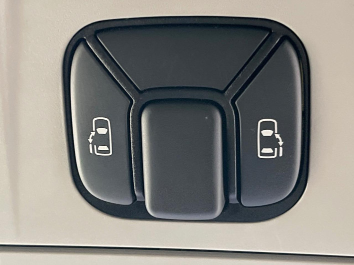2014 Toyota Vellfire DBA-ANH20W (UW-6a28d4c90bfab)[19]
