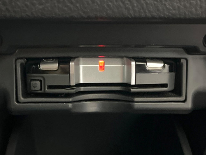2014 Toyota Vellfire DBA-ANH20W (UW-6a28d4c90bfab)[16]