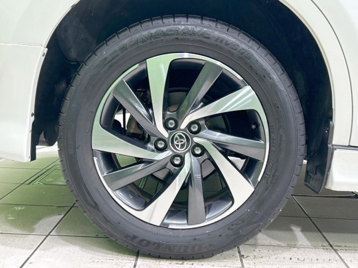 2017 Toyota Harrier DBA-ASU60W (UW-6a28d4ca6acf6)[12]