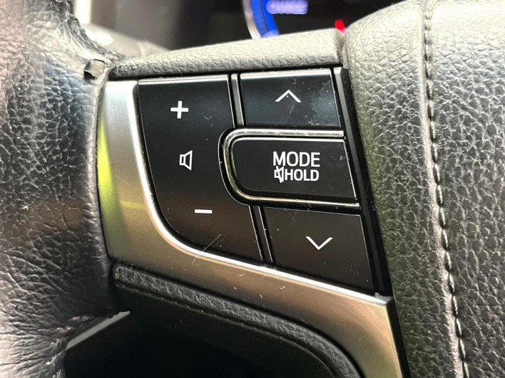 2013 Toyota Crown Hybrid DAA-AWS210 (UW-6a28d4cbcc823)[15]