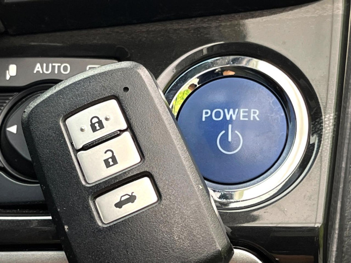 2013 Toyota Crown Hybrid DAA-AWS210 (UW-6a28d4cc5c3ea)[27]