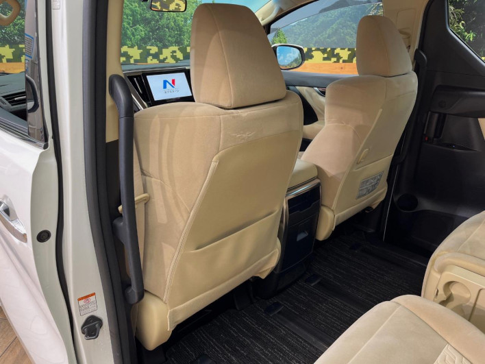 2015 Toyota Alphard Hybrid DAA-AYH30W (UW-6a28d4d870b12)[28]