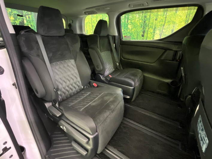2020 Toyota Alphard Hybrid DAA-AYH30W (UW-6a28d4d92195d)[23]