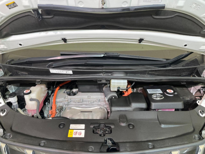 2020 Toyota Alphard Hybrid DAA-AYH30W (UW-6a28d4d92195d)[28]