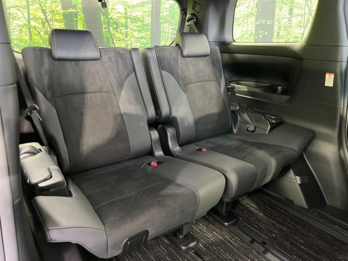 2020 Toyota Alphard Hybrid 6AA-AYH30W (UW-6a28d4d9d1bdc)[15]