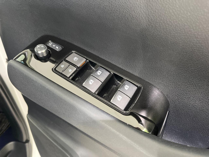 2020 Toyota Alphard Hybrid 6AA-AYH30W (UW-6a28d4d9d1bdc)[21]