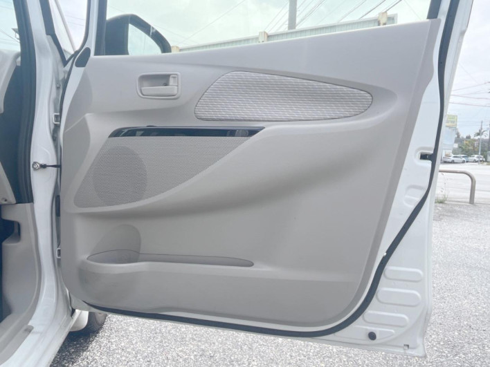 2014 Nissan Days DBA-B21W (UW-6a28d4e5a0efe)[27]