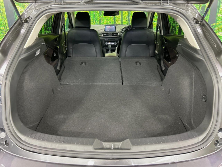 2016 Mazda Axela Sports LDA-BMLFS (UW-6a28d4fb6d08d)[21]