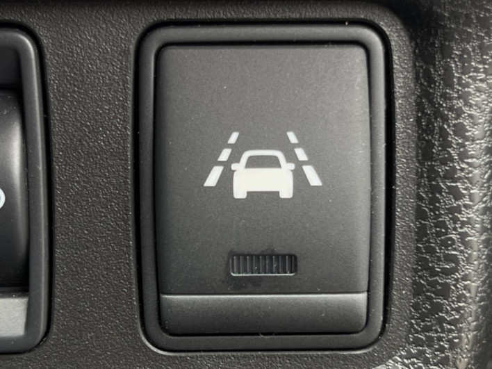 2014 Nissan Note DBA-E12 (UW-6a28d50f23a1c)[17]