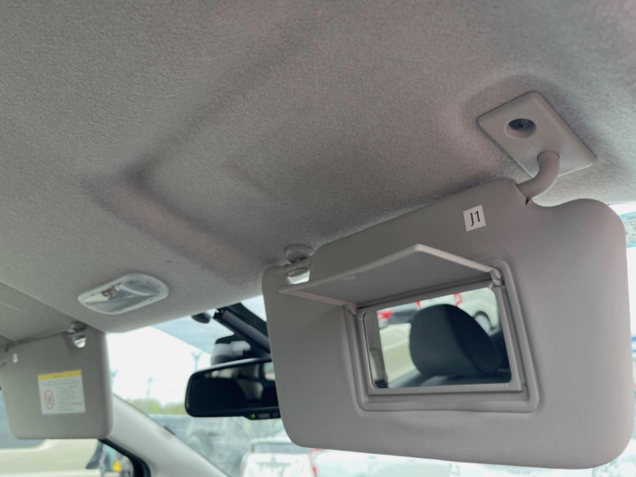 2014 Nissan Note DBA-E12 (UW-6a28d50f23a1c)[28]