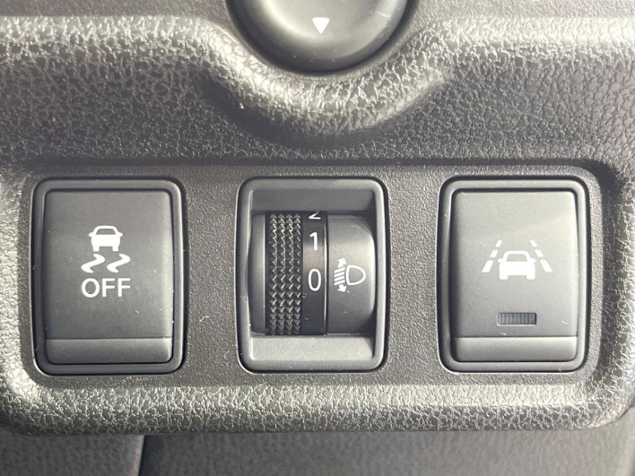 2015 Nissan Note DBA-E12 (UW-6a28d50fdd48a)[9]