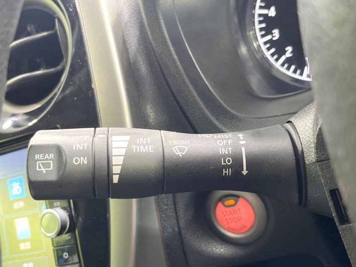 2015 Nissan Note DBA-E12 (UW-6a28d50fdd48a)[17]